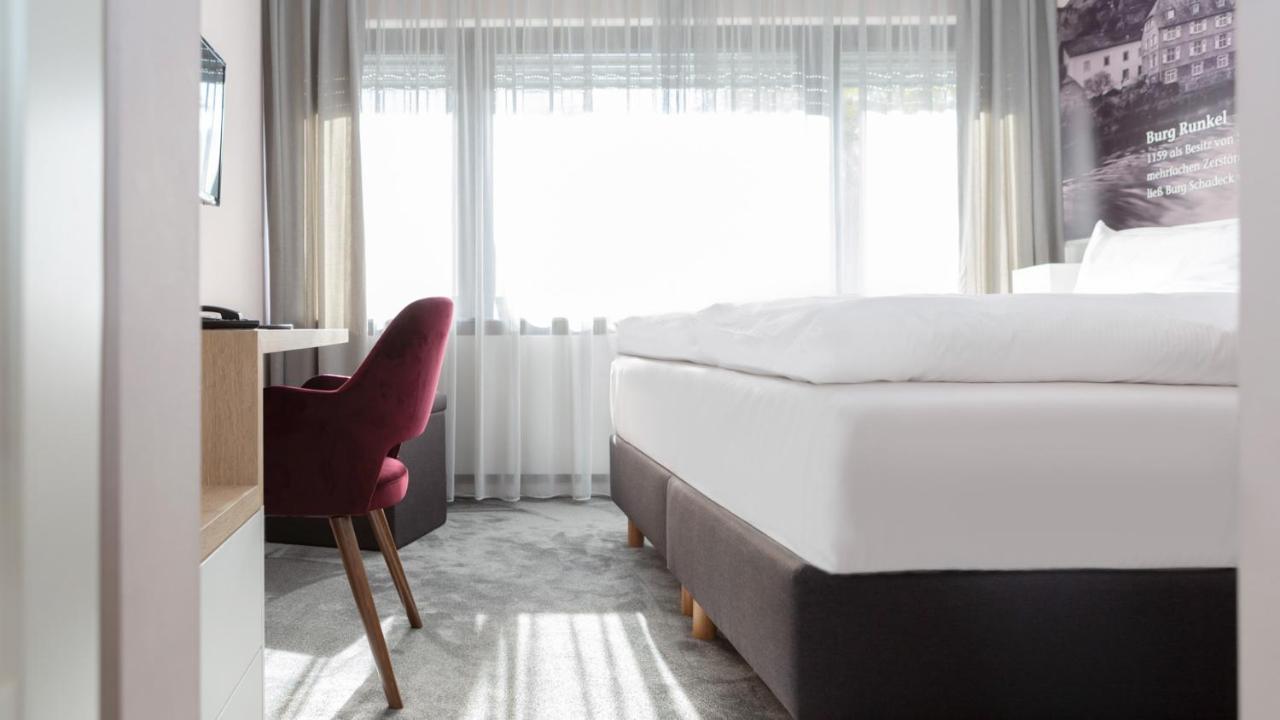 Hotel Huss Limburg Лимбург-на-Лане Екстериор снимка