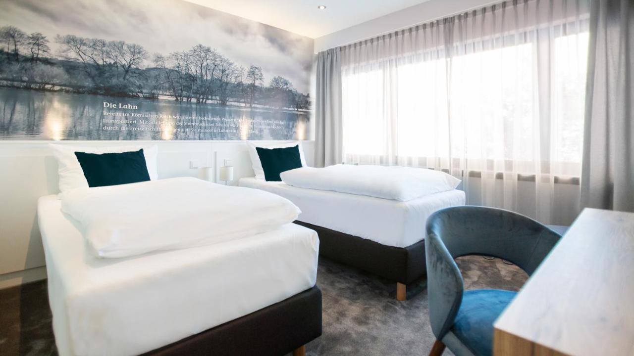 Hotel Huss Limburg Лимбург-на-Лане Екстериор снимка
